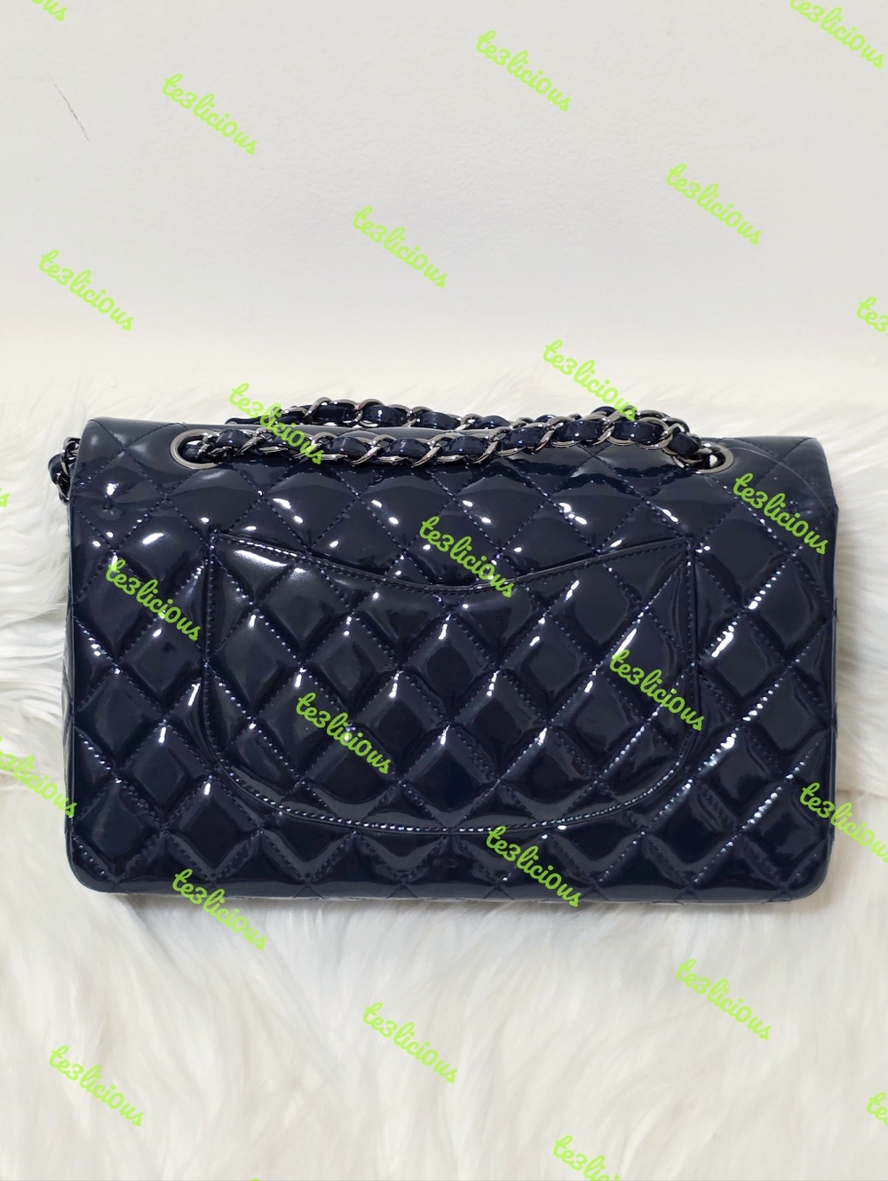CHANEL 14b QUILTED PATENT LEATHER NAVY MEDIUM CLASSIC FLAP BAG *100% AUTHENTIC* - Picture 7 of 16